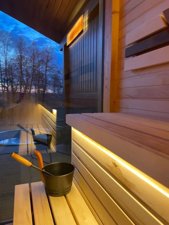 Дом с сауной и купелью в 400 метрах от водохранилища