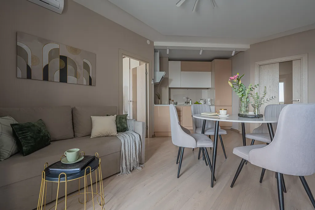 Премиум апартаменты с джакузи и сауной, большая панорамная лоджия