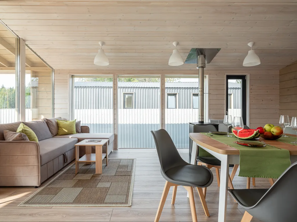 Большой семейный дом