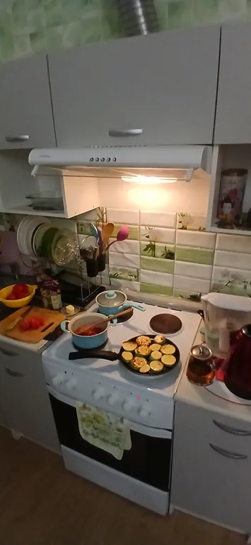 Уютная, теплая квартирка недалеко от метро и центра,рядом Автополе