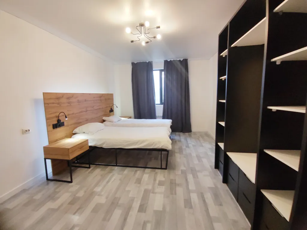 6-комнатный Дом