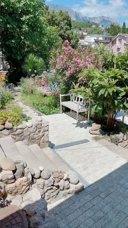 Саммер Холл - Дача Аракина