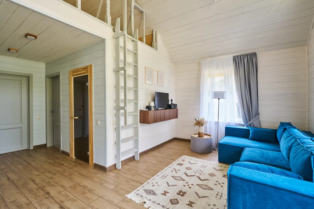 Коттедж в окружении леса с джакузи и сауной