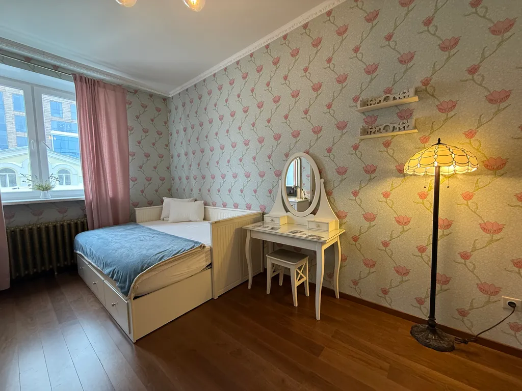 Трехкомнатная квартира Английский шик у Кремля