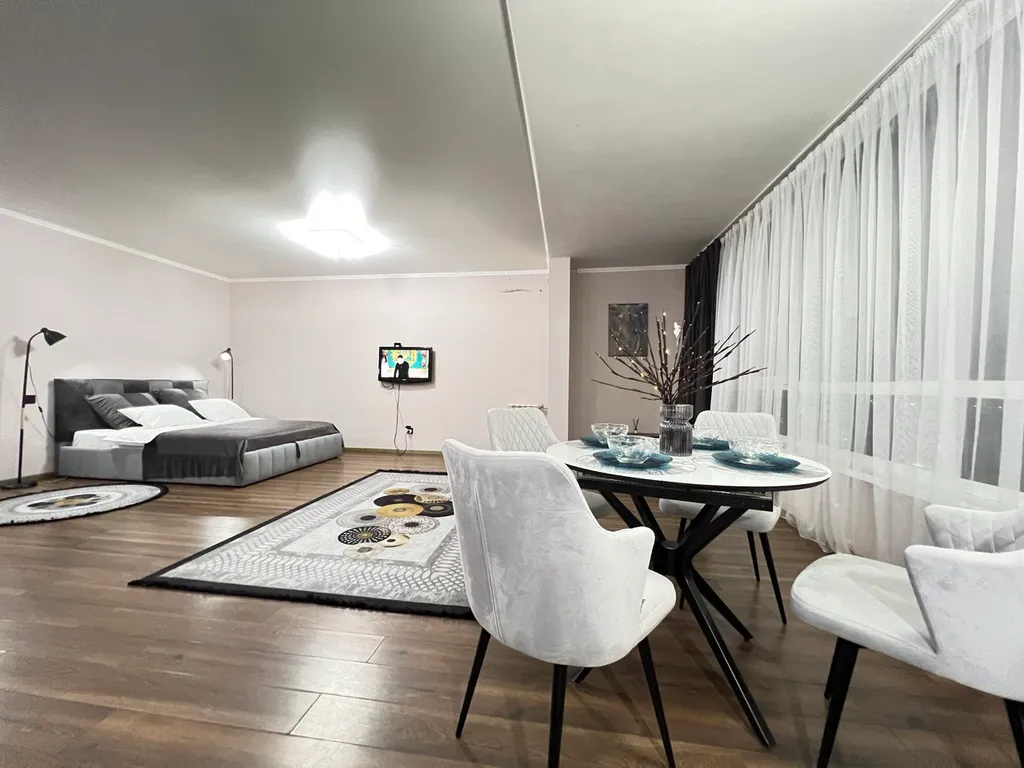 Квартира центр, отличный вид на город