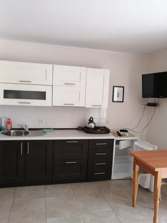 Отдельный номер с кухней возле моря