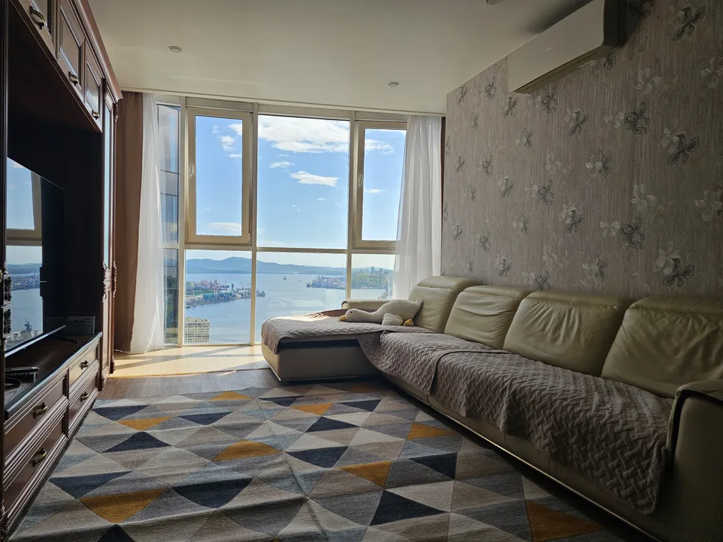 3-ком. в центре Владивостока с видом на море и город