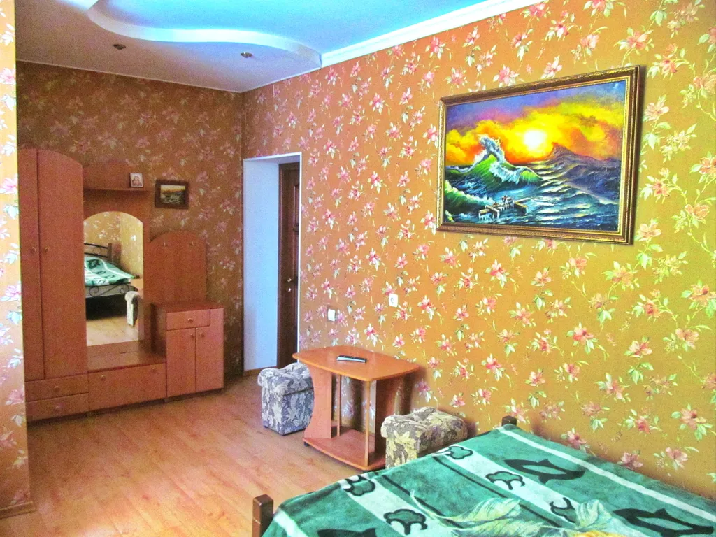 Коттедж 3-х комнатный дом в центре — Феодосия