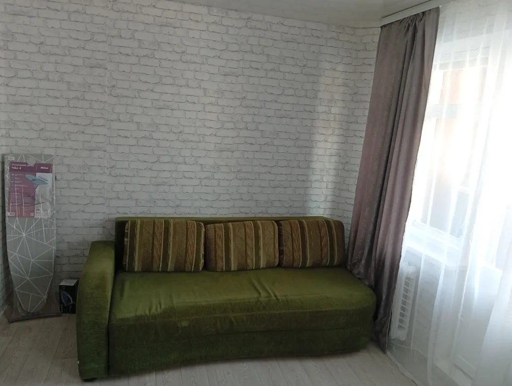 Просторная двухкомнатная, квартира с раздельными комнатами