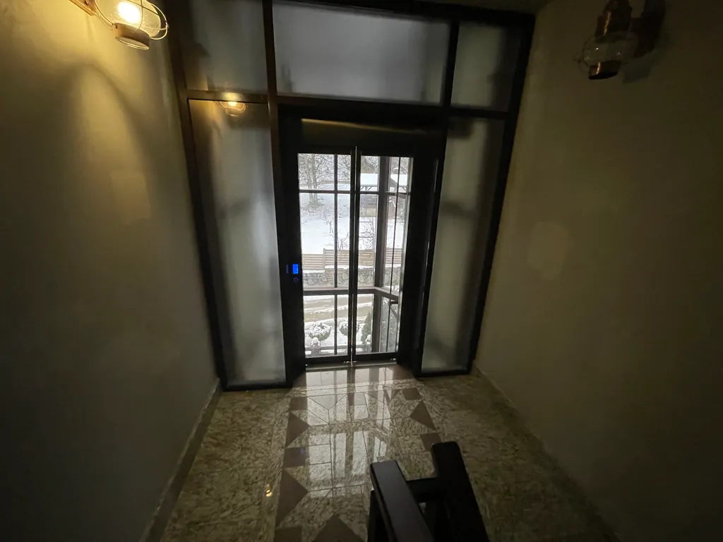 2-комнатный апартамент с видом на Аигбу