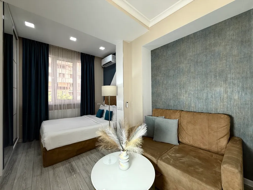 Stylish Apt 2 in City Center