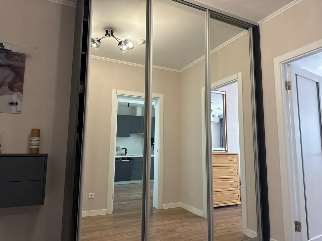 Уютная, благоустроенная квартира, в новом доме с видом на море и горы — аренда посуточно в Новороссийск