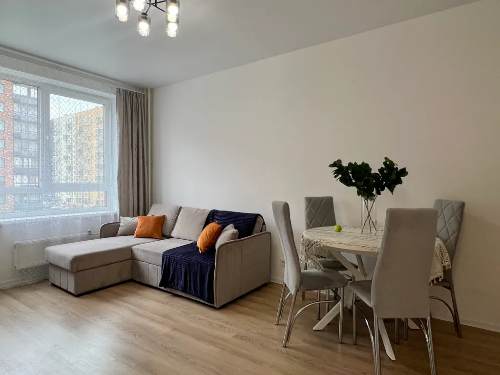 Евро 2к Бунинская Аллея Силикатная Щербинка не берем плату за уборку