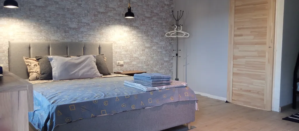 Квартира Комната — Новоотрадное