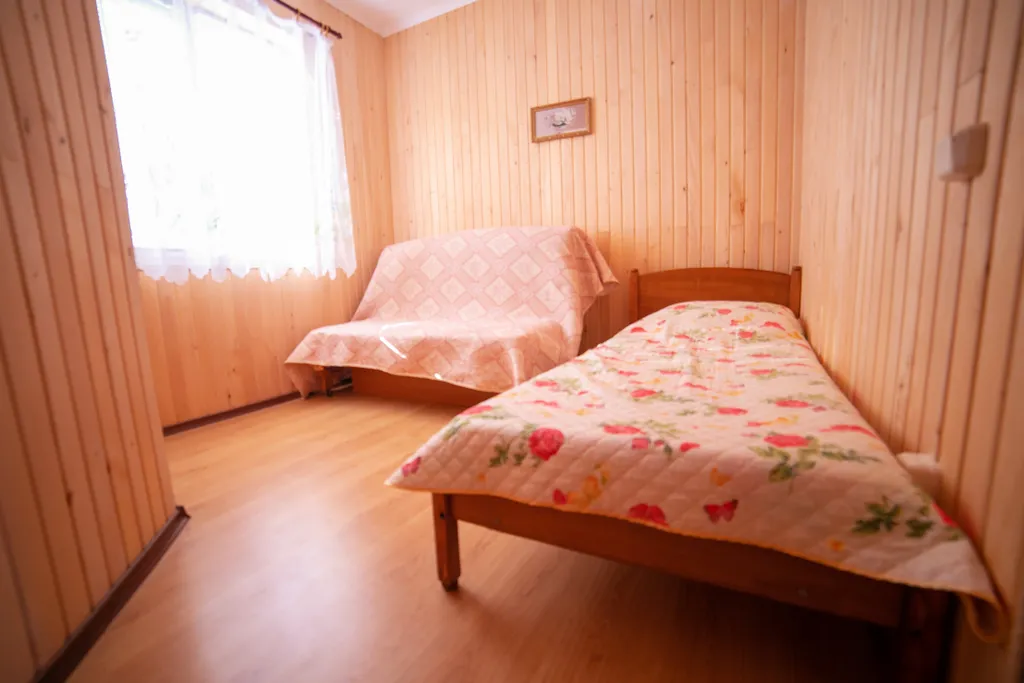 Квартира Квартира Двухкомнатный пятиместный номер на втором  этаже — Витино