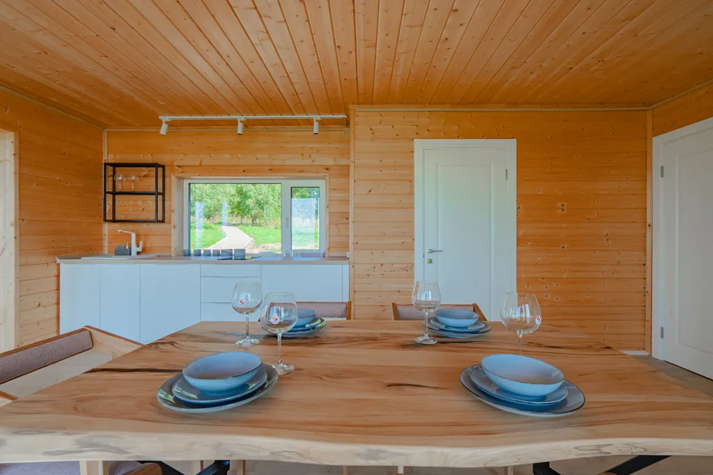 Малый дом с панорамным видом на озеро