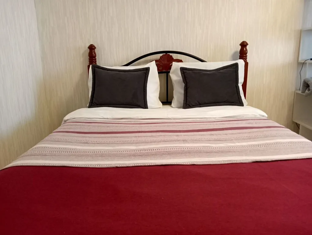 Комфортная квартира на улице Aдмирaлa Ушaкoвa , Кировский район