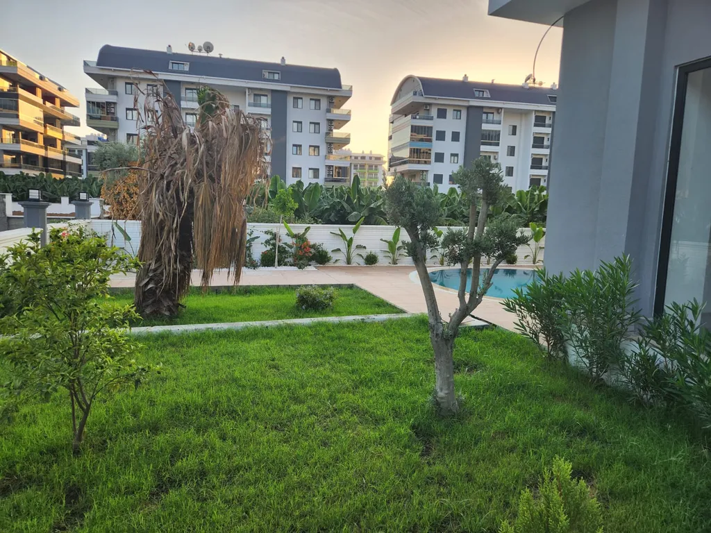 Новая бутик-резиденция на берегу моря в сентябре и октябре