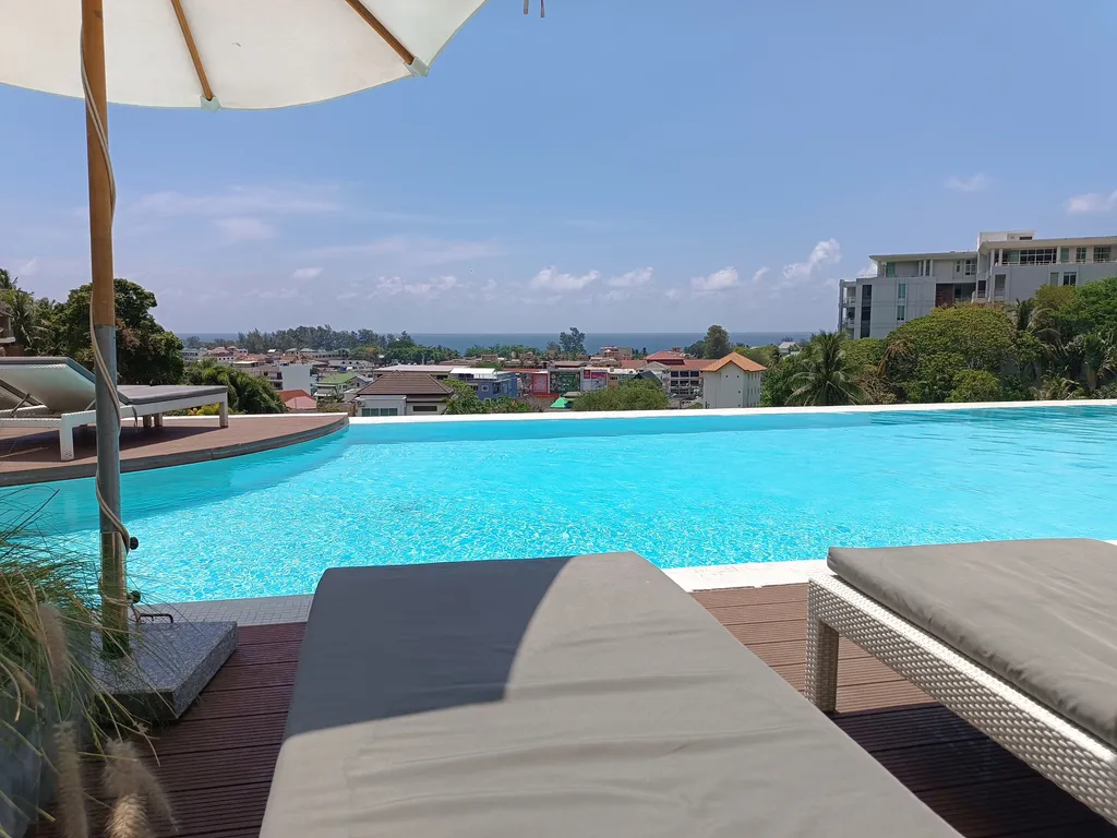 1-к видовая квартира с бассейном на крыше Karon