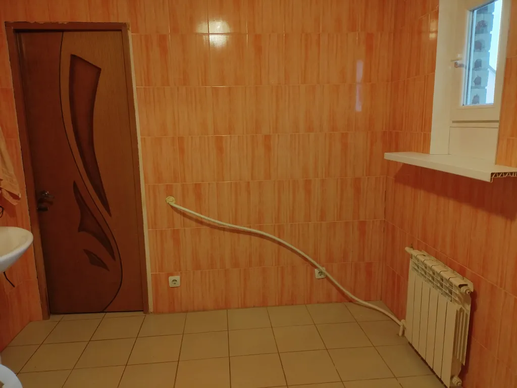 Комната в доме у родника за 3 продольной магистралью