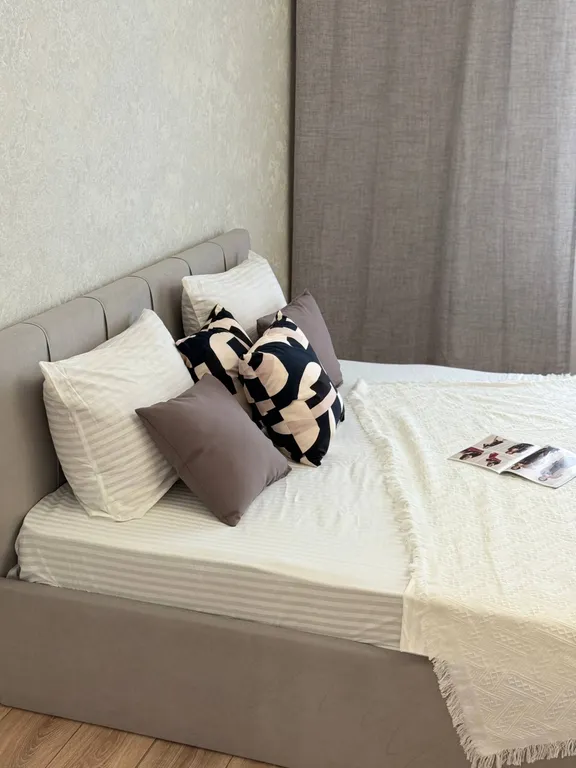 Уютная студия с новым ремонтом с видом на город