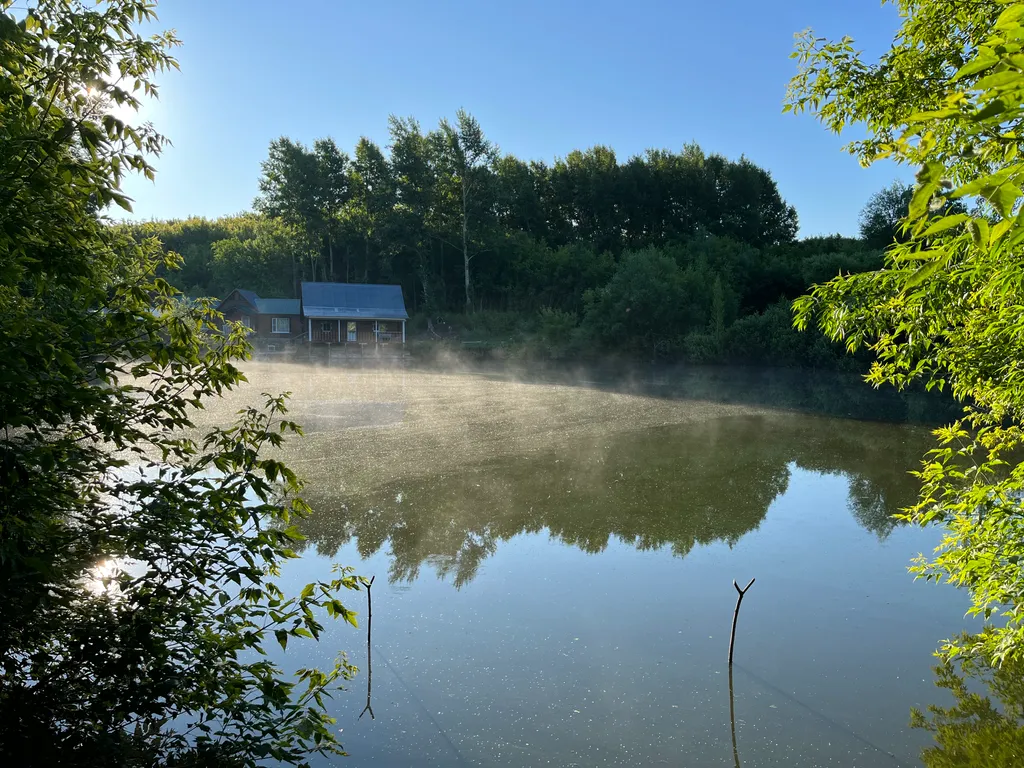 Дом на берегу озера