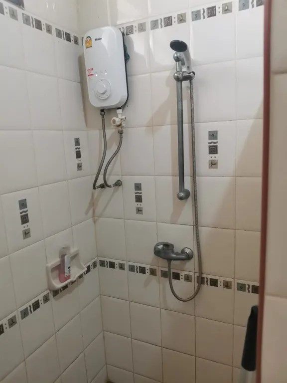 Уютный дом с 2 спальнями и BBQ в тихом месте рядом с пляжем Карон