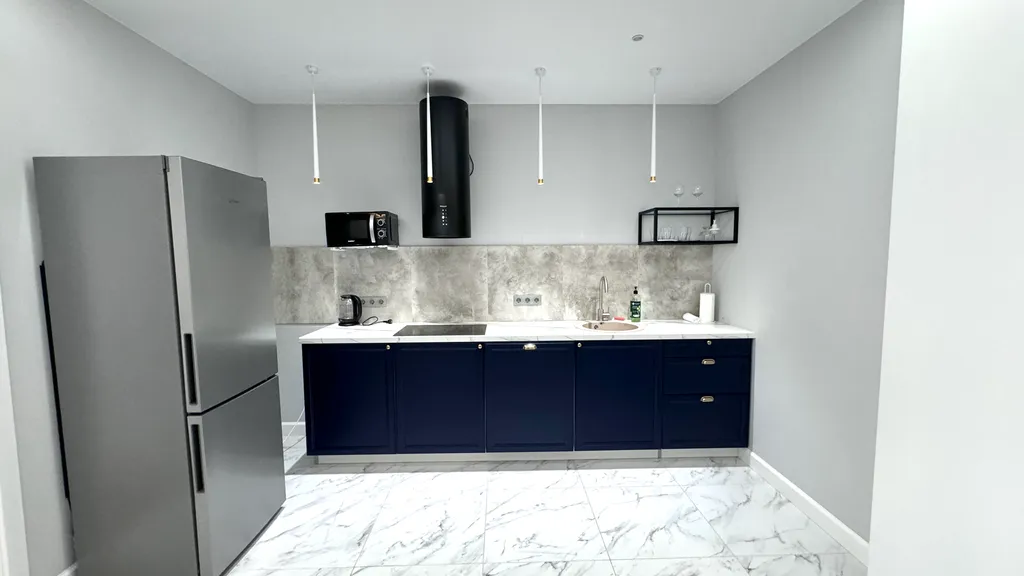 Двухкомнатная квартира с столовой на набережной с видом на Дон