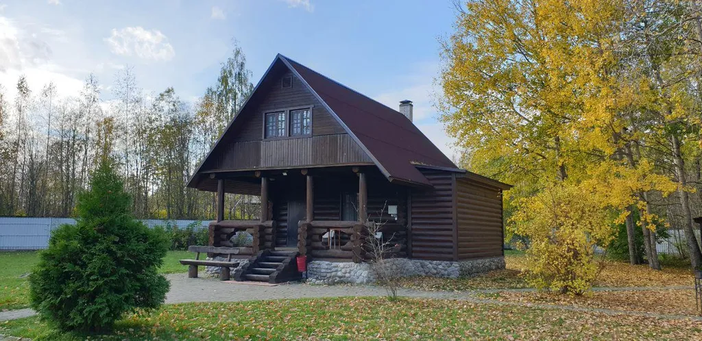 Дом у озера Вуокса в Родной усадьбе