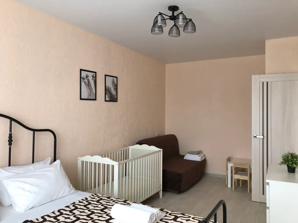 Квартира 1-комнатная квартира с детской кроваткой — Анапа