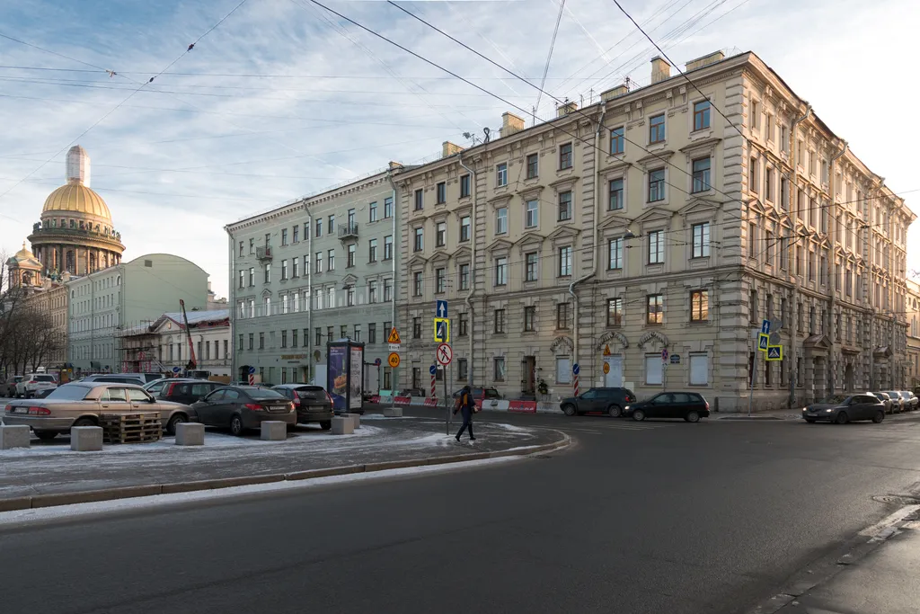 Трёшка рядом с Исаакием и Медным всадником
