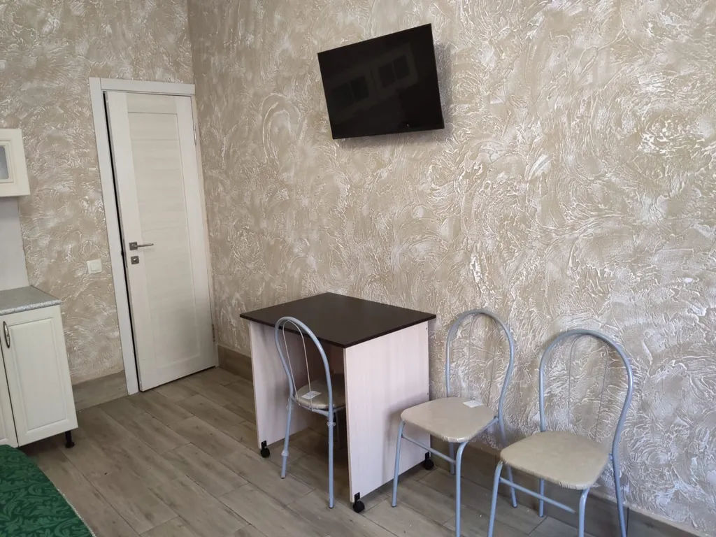 Уютный современный семейный номер в гостевом доме