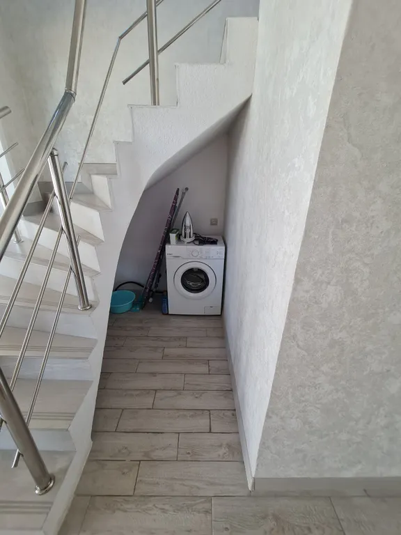 Уютный дом рядом с берегом моря