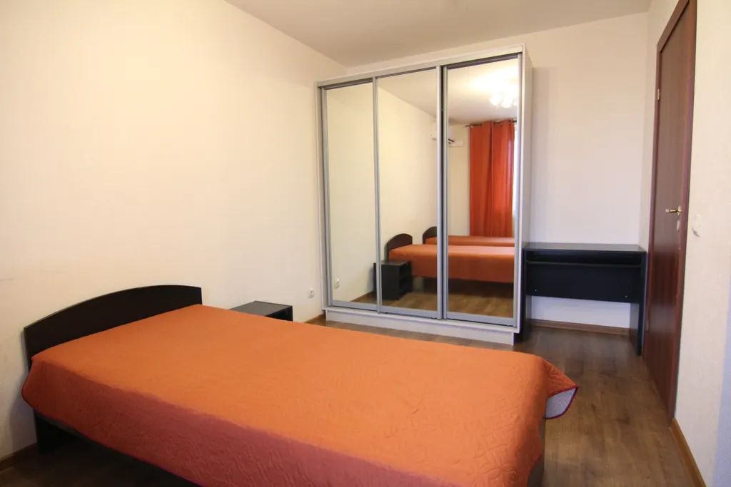 Однокомнатная квартира класса Полулюкс в спальном районе города — аренда посуточно в Сосновый Бор