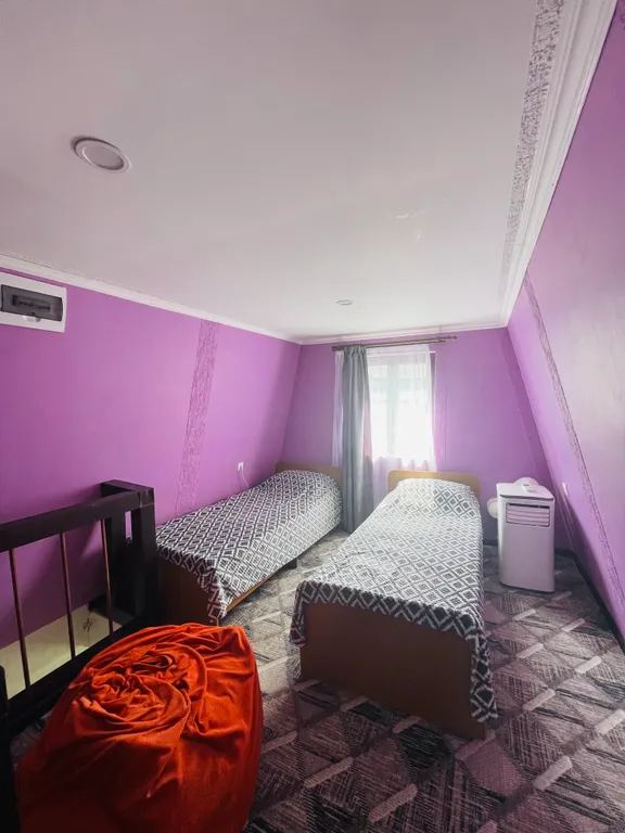 Коттедж Коттедж в тихом дворике в трех минутах от моря — Лазаревское