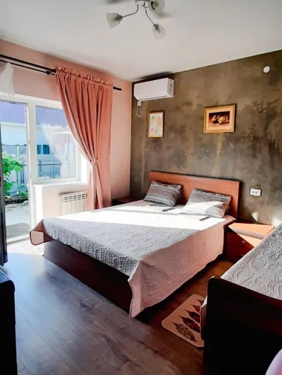 Коттедж Частный Дом — Кучугуры