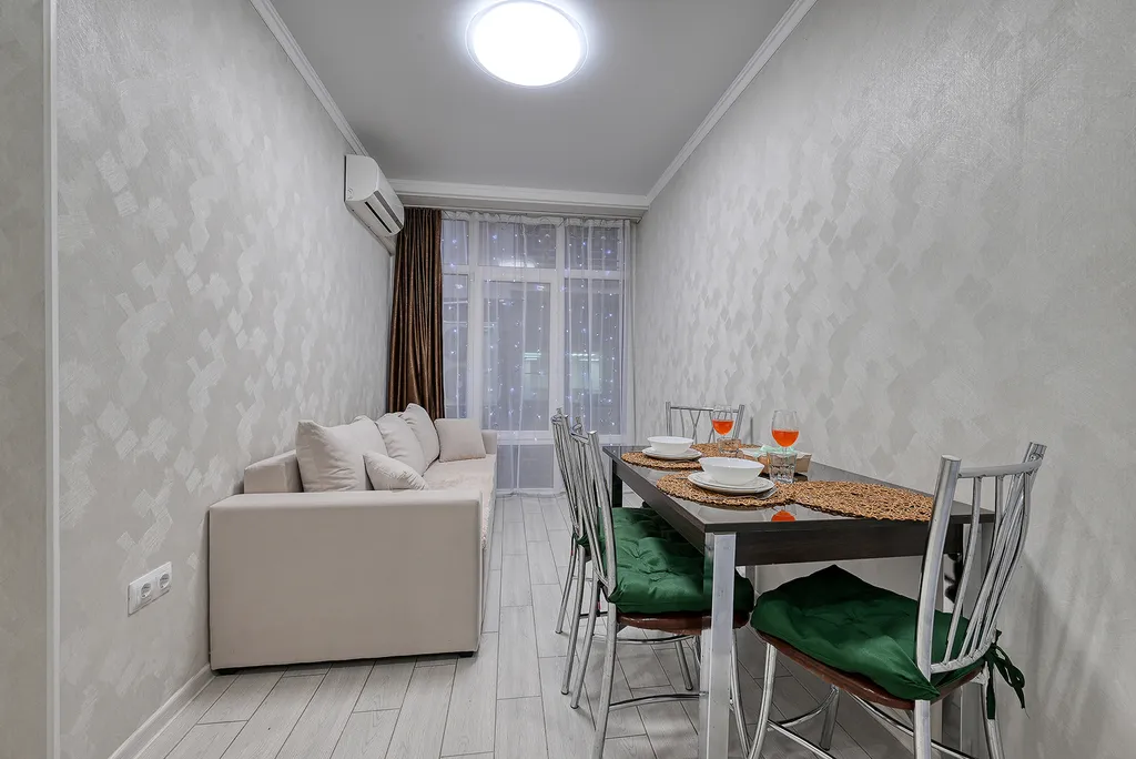 Евро 2-комнатная у Казино и Ред Арены 01