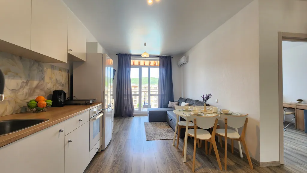 Уютная евротрешка с двумя балконами