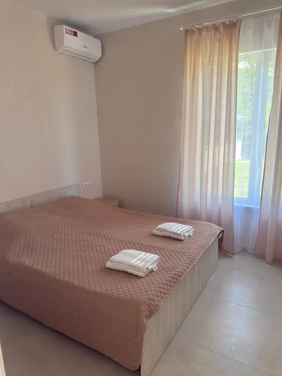 Коттедж Уютный дом на берегу реки и 5 минутах от моря — Нижняя Хобза