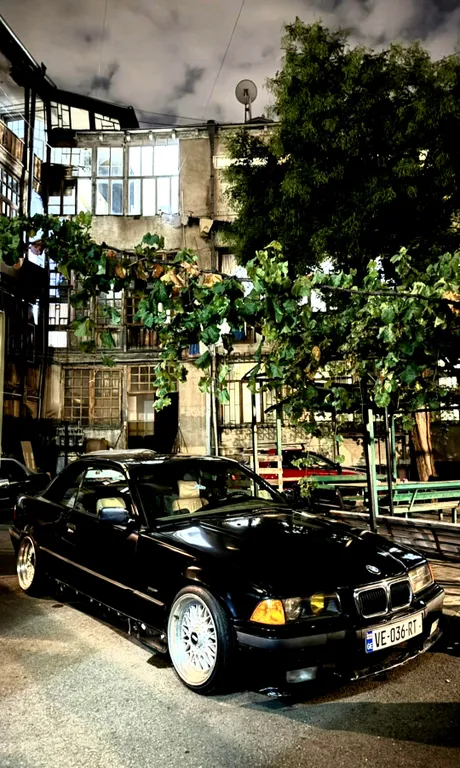 Комната в солнечной квартире в Старом Тбилиси