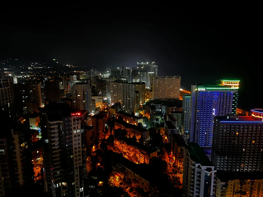 Светлые апартаменты у черного моря