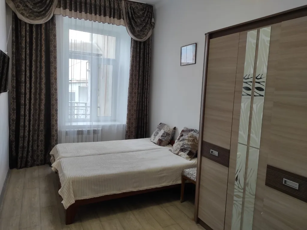 Квартира 1-комнатная Квартира — Евпатория