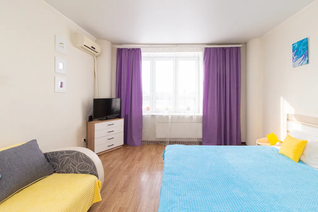 Просторная студия в центре Тюмени для 4 гостей!