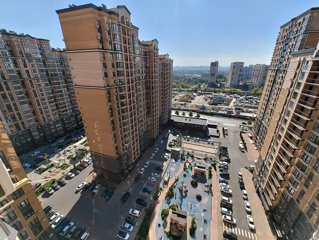 Стильная двухкомнатная квартира рядом с Экспоград-Юг