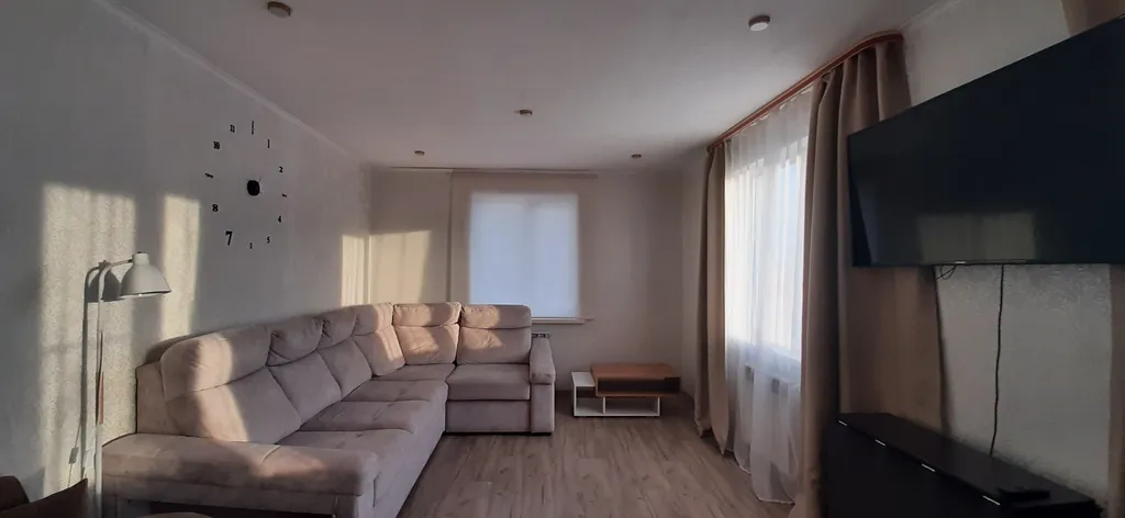 Уютная и светлая квартира рядом с кинотеатром и сосновым парком — аренда посуточно в Великий Устюг