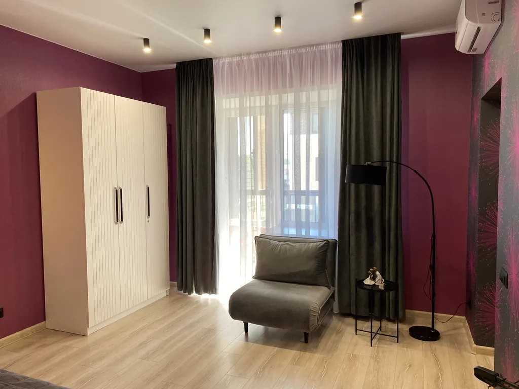 Большая квартира в новом доме, парковка в закрытом дворе, самый центр