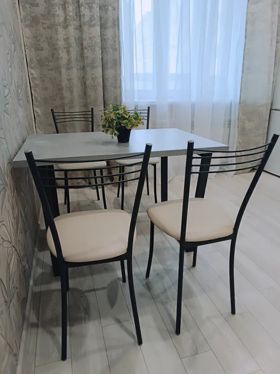 Современная квартира с огромной лоджией в новом доме