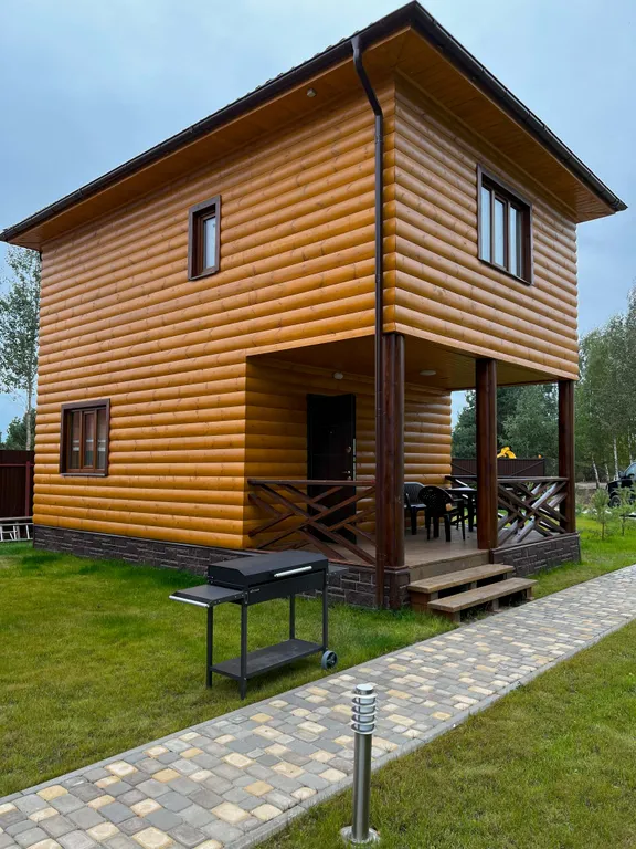 Коттедж 2-этажный у леса