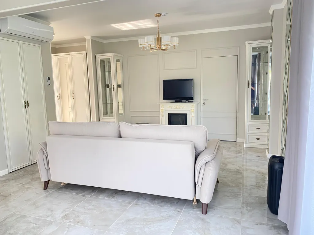 Коттедж Перламутр с сауной и 4 спальнями