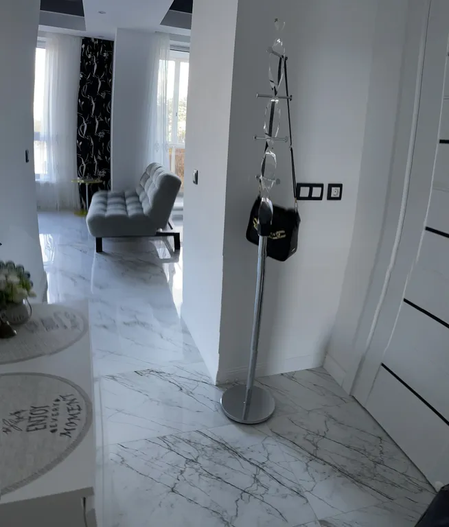 Уютная квартира с видом на озеро и сосновый лес